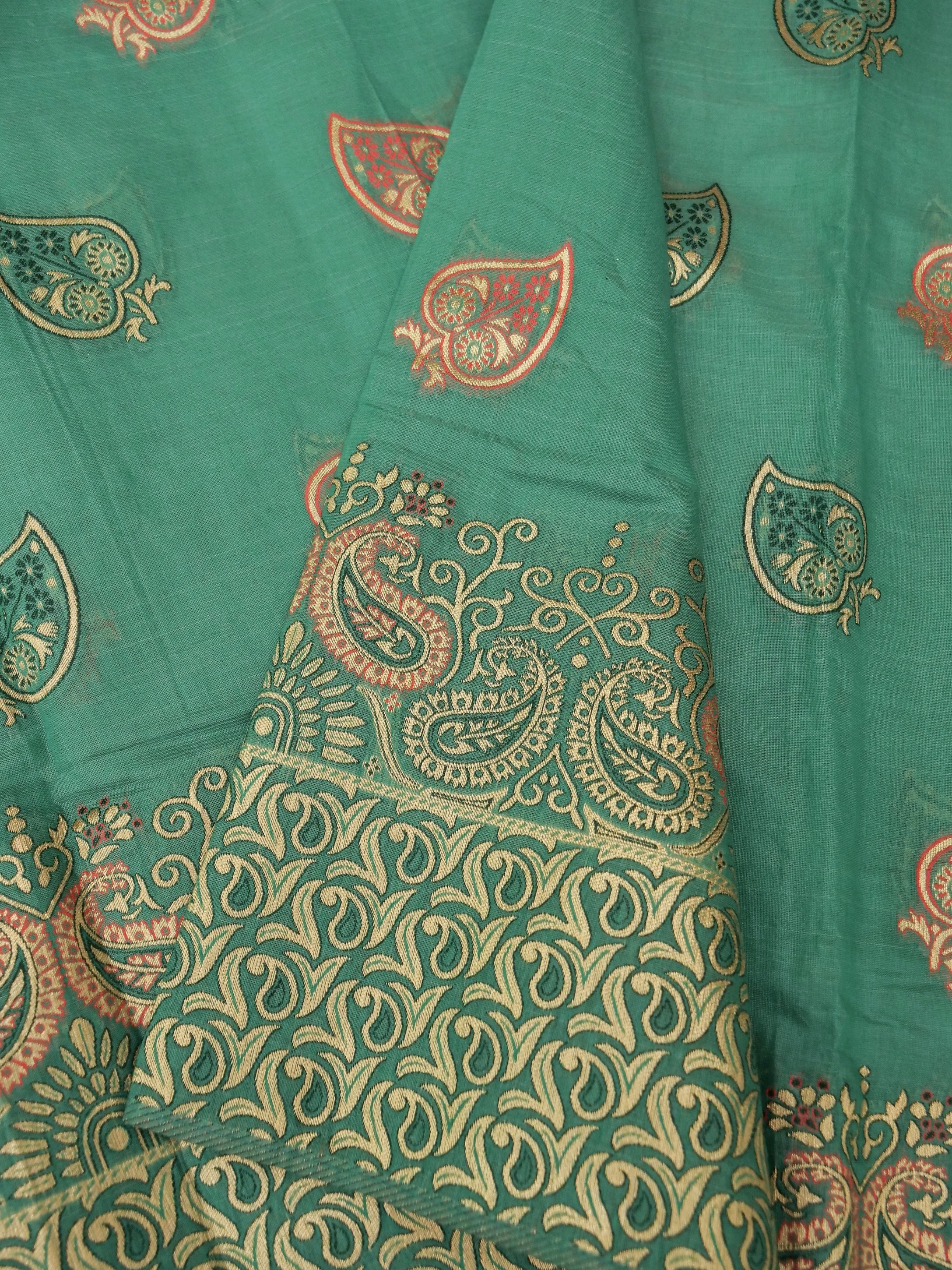 Evergreen Libra Cotton Banarasi Saree With Brocaded Floral Motif