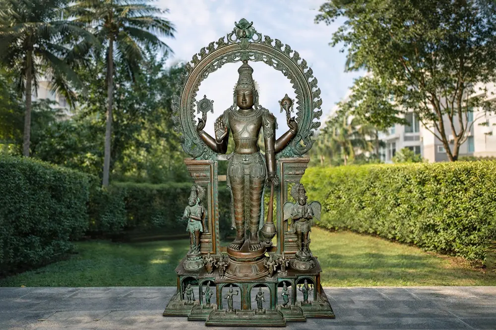 Vishnu: Cosmic Magnification of the Divine Being