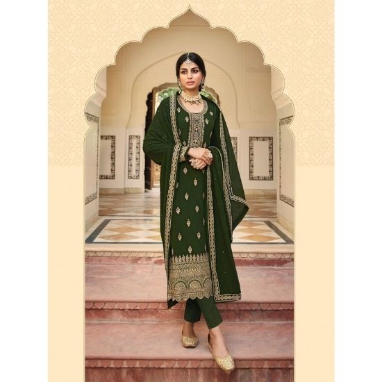 Top 5 Women's Salwar Kameez that Must Be In their Wardrobe