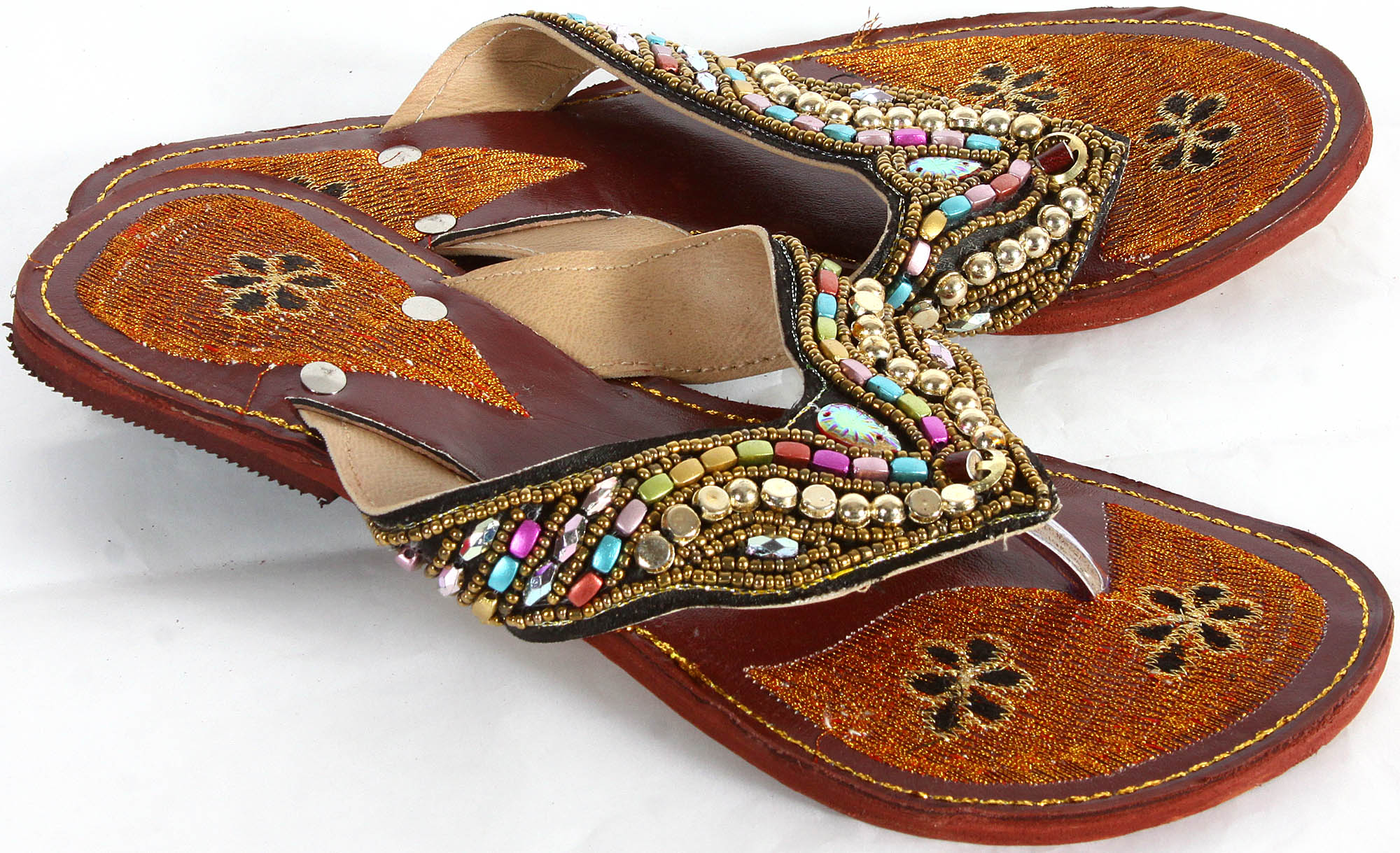 Индийская обувь джутти