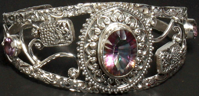 Masriera y Carreras Bangle bracelet C 1910 Gold platinum diamond  pliqueàjour and cameo sl  Deco jewelry Antique jewelry Vintage  jewelry