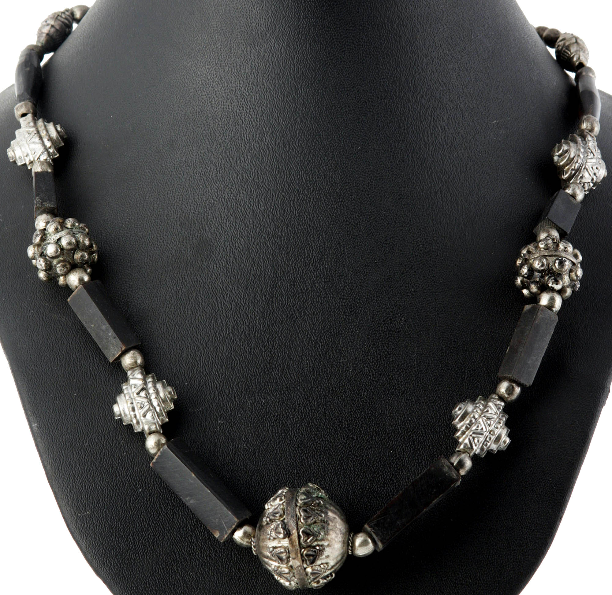 Shop Indian Black Bead Necklace Sets Online | Akruti Collections