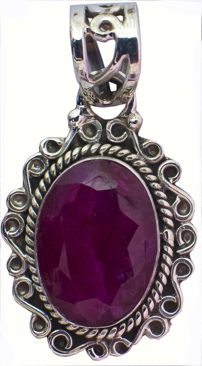 Faceted Ruby Oval Pendant Exotic India Art