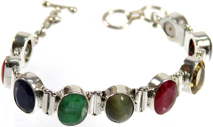 OLD MINE Canutillos Emerald Crystal Bracelet Womens Fashion Jewelry   Organisers Bracelets on Carousell