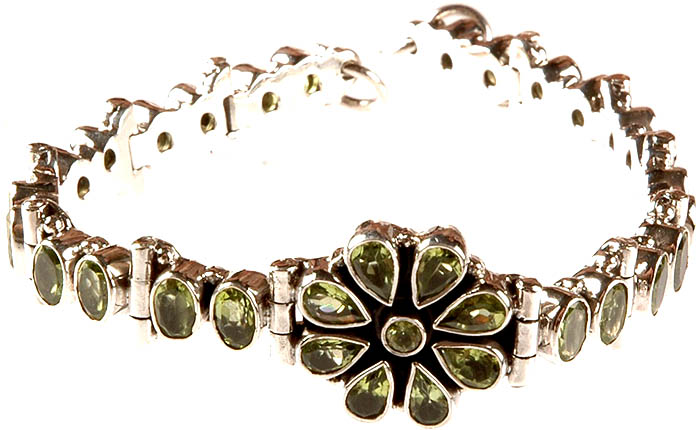 Peridot Gemstone Bracelet For Sale at 1stDibs | purchase peridot bracelets,  peridot stone bracelet, peridot bracelets online