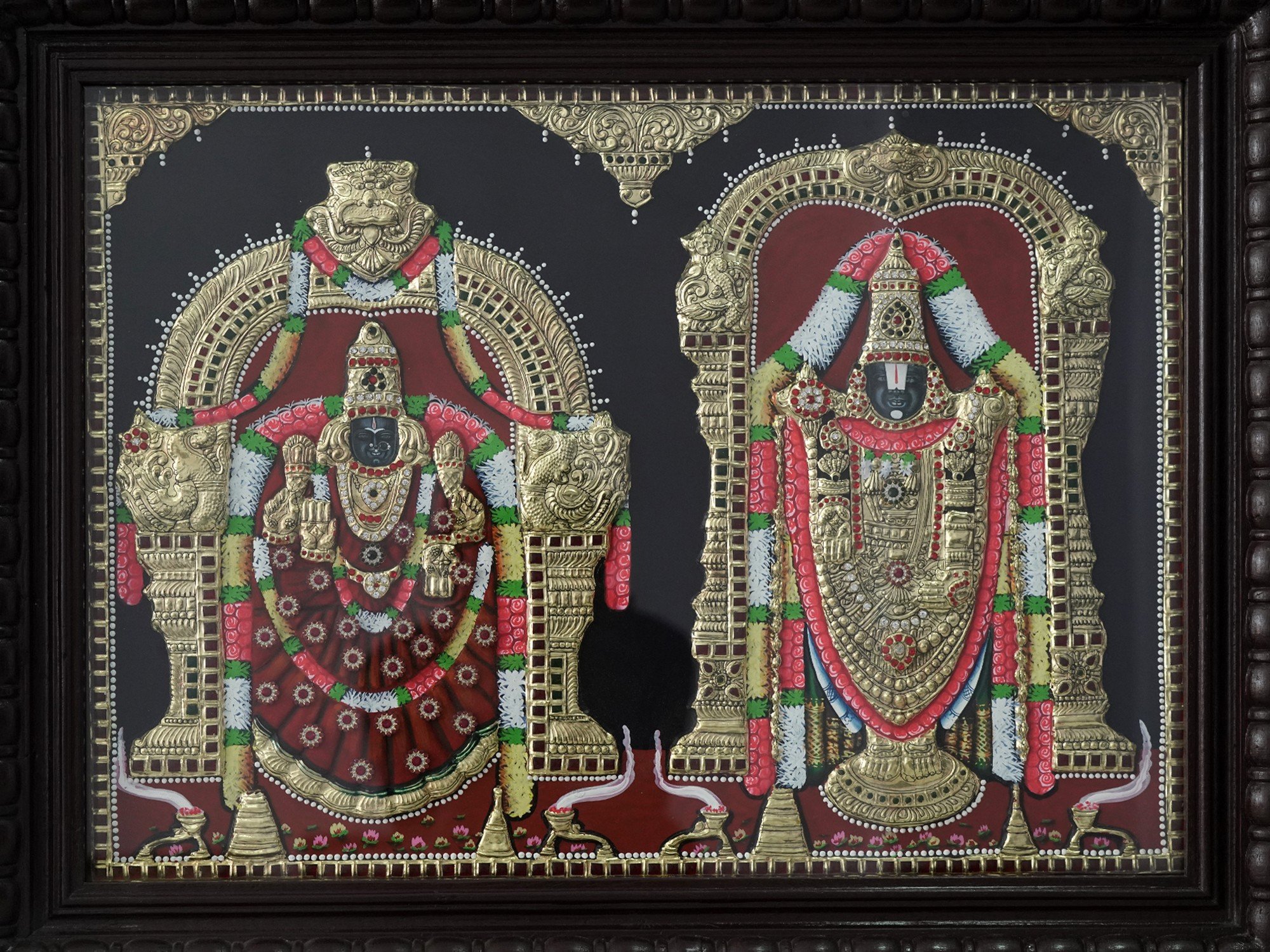 Tirupati Balaji and Padmavathi Inside Arch | Traditional Colour With 24  Karat Gold | With Frame | Exotic India Art