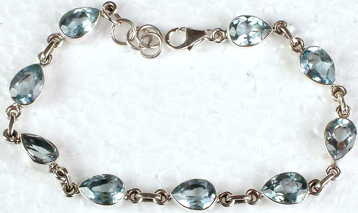 Aggregate more than 74 blue topaz bracelet uk best