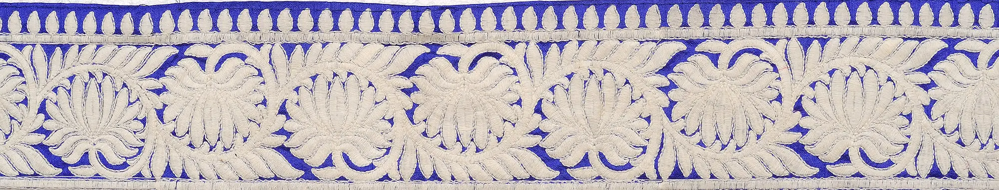 Surf-the-Web Wide Border with Embroided Flowers