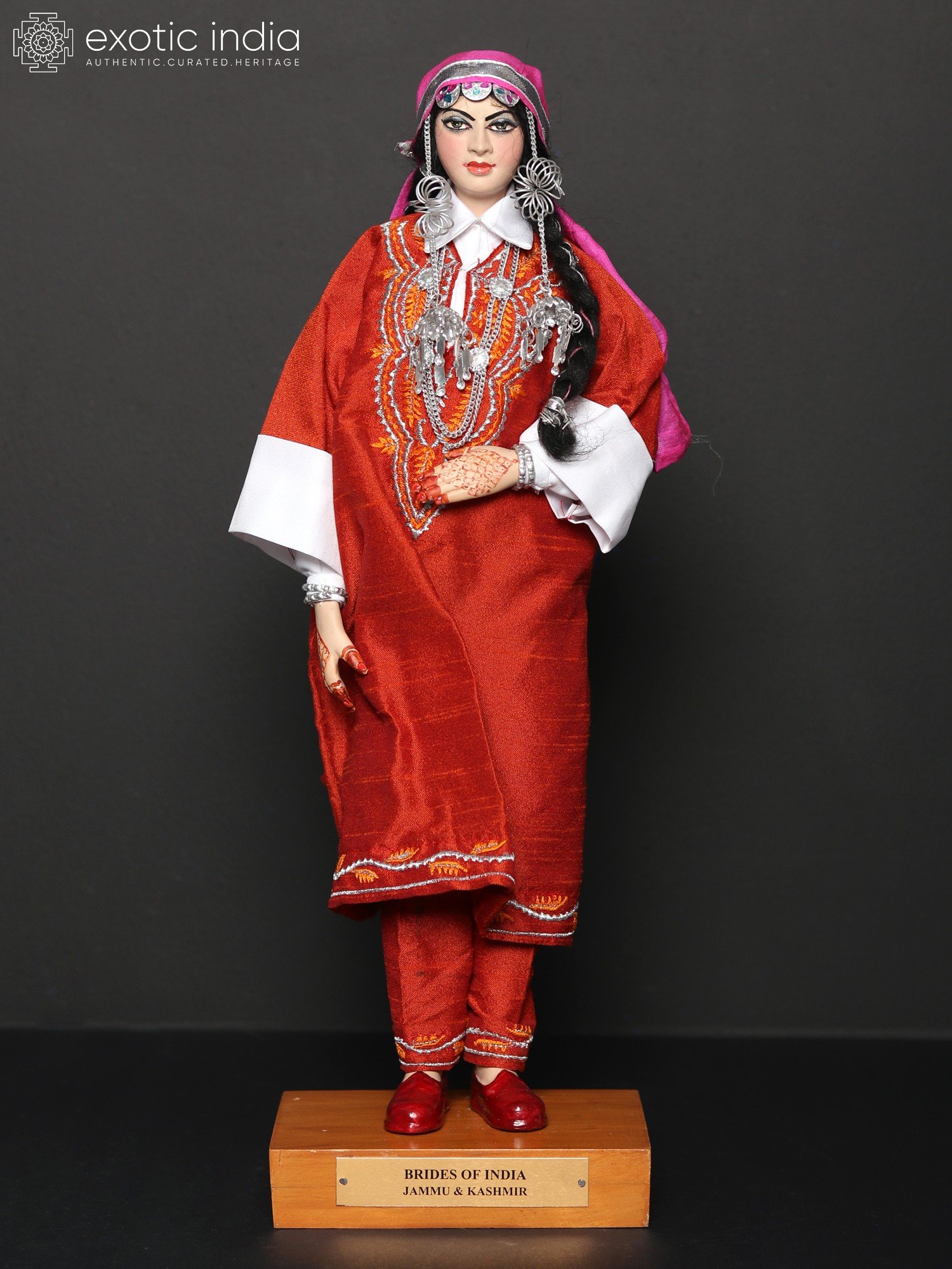 Kashmiri Traditional Dress For Boys With Cap – Sanskriti Fancy Dresses