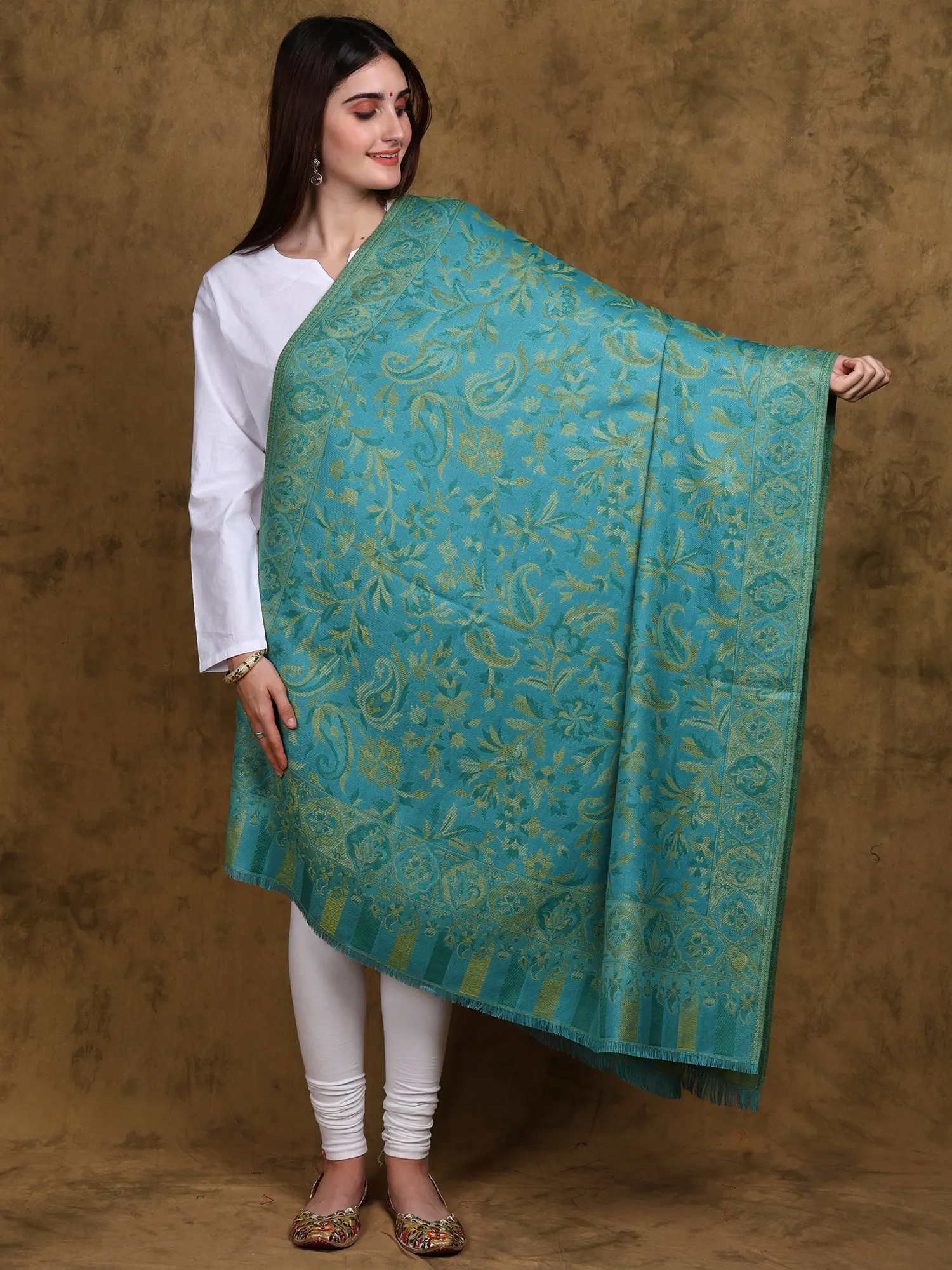 Reversible Jamawar Shawl from Amritsar with Woven Flowers, alternate view