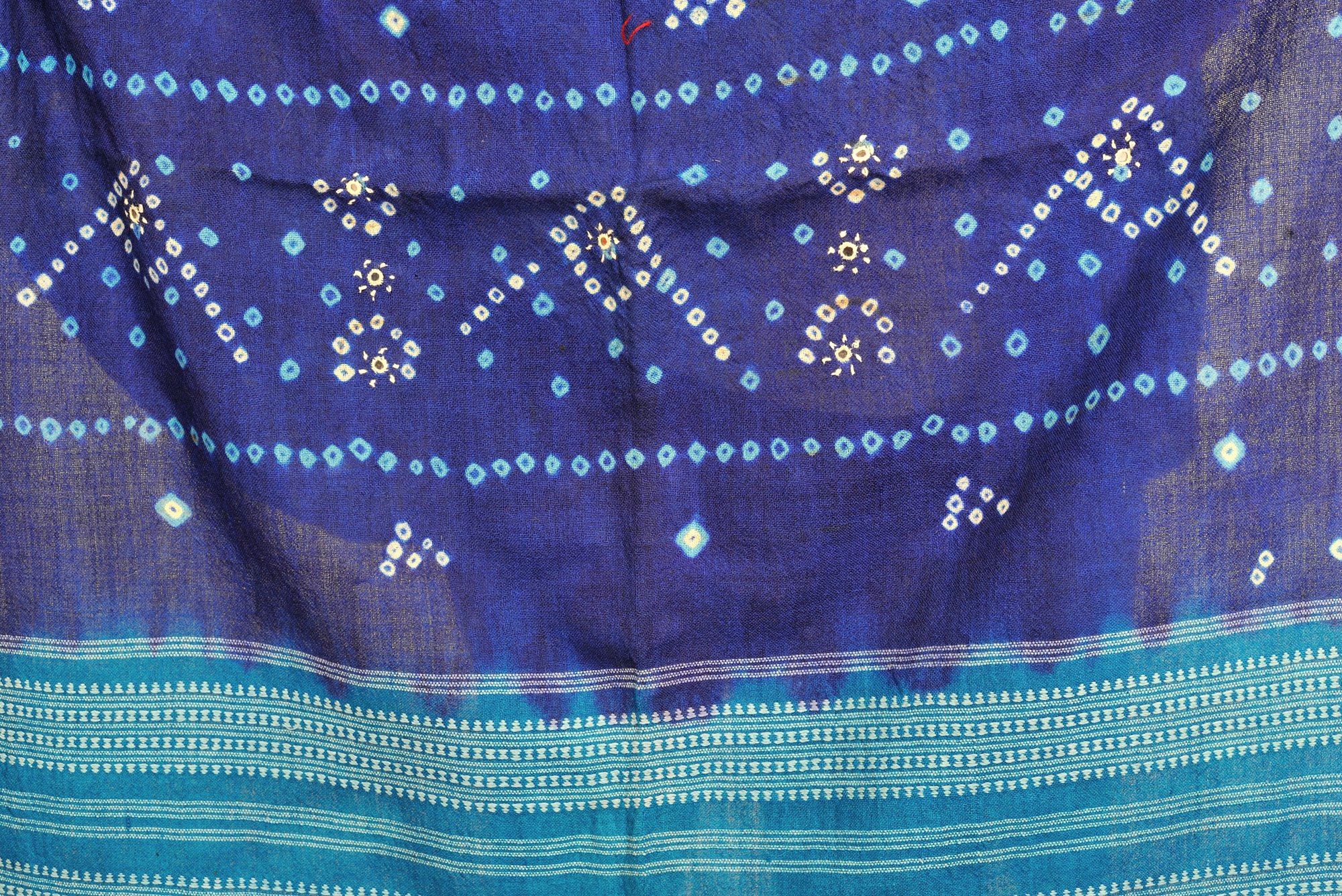 Bandhani Tie-Dye Shawl from Kutch with Embroidered Mirrors | Exotic ...