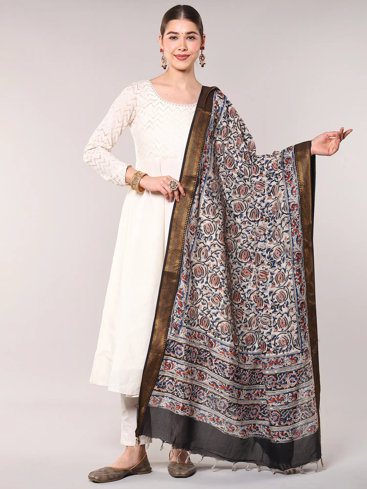 Kalamkari Dupatta from Telangana with Floral Print and Zari woven Contrast Border
