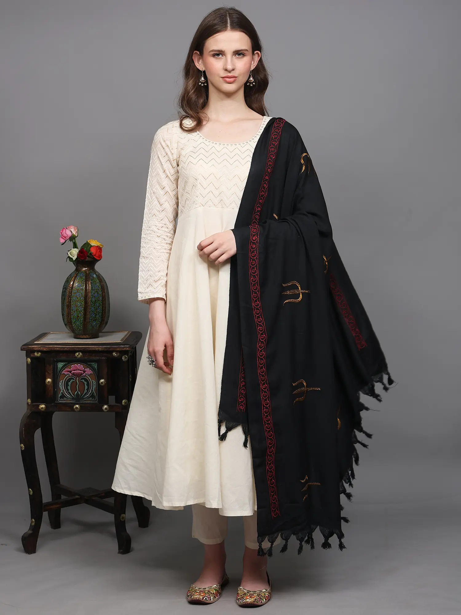 Prayer Shawl with Zari Embroidered Trishul (Trident) and Thread