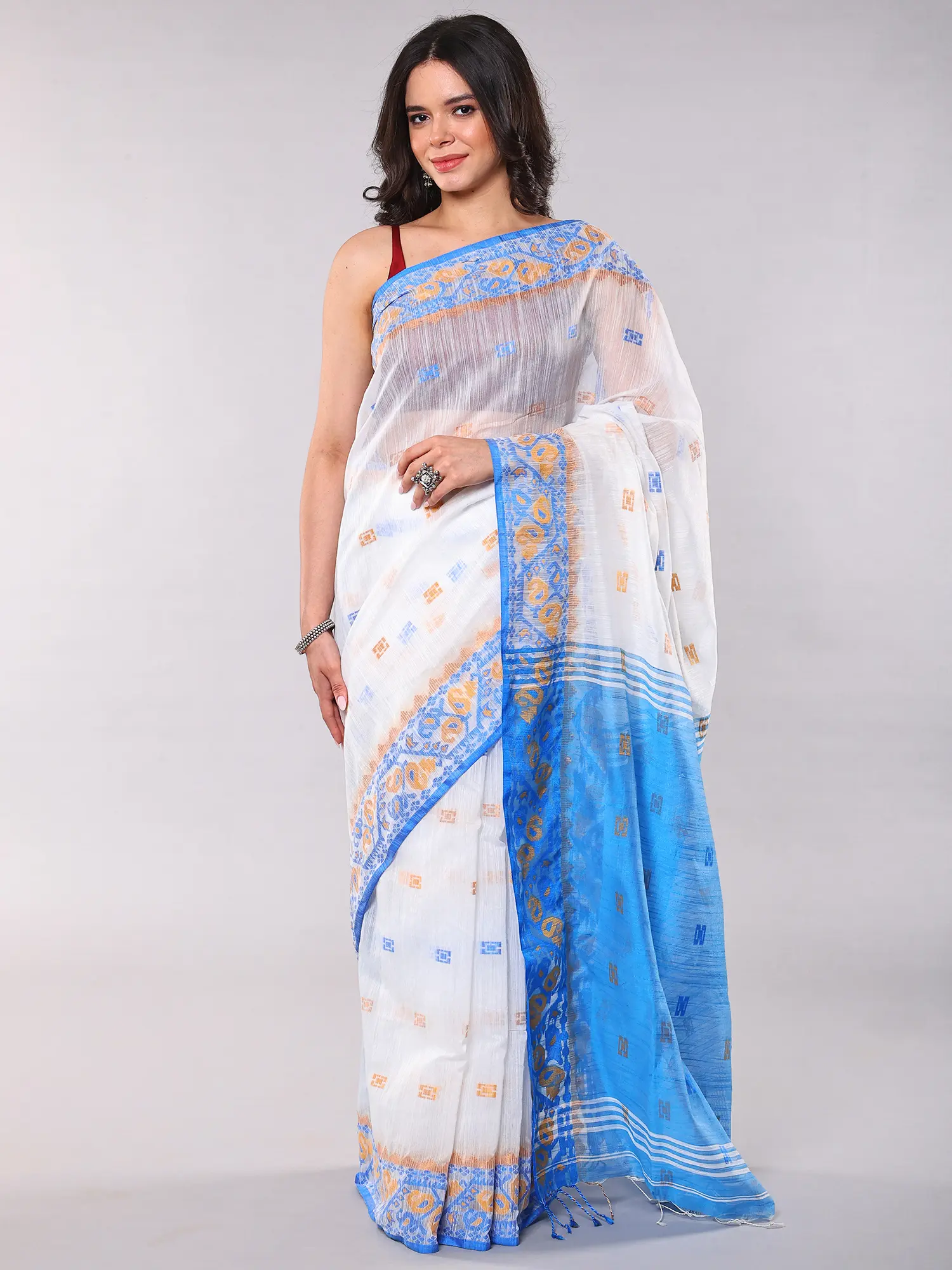 Star-White Jamdani Handloom Saree with Thread Woven Temple Border from Bengal