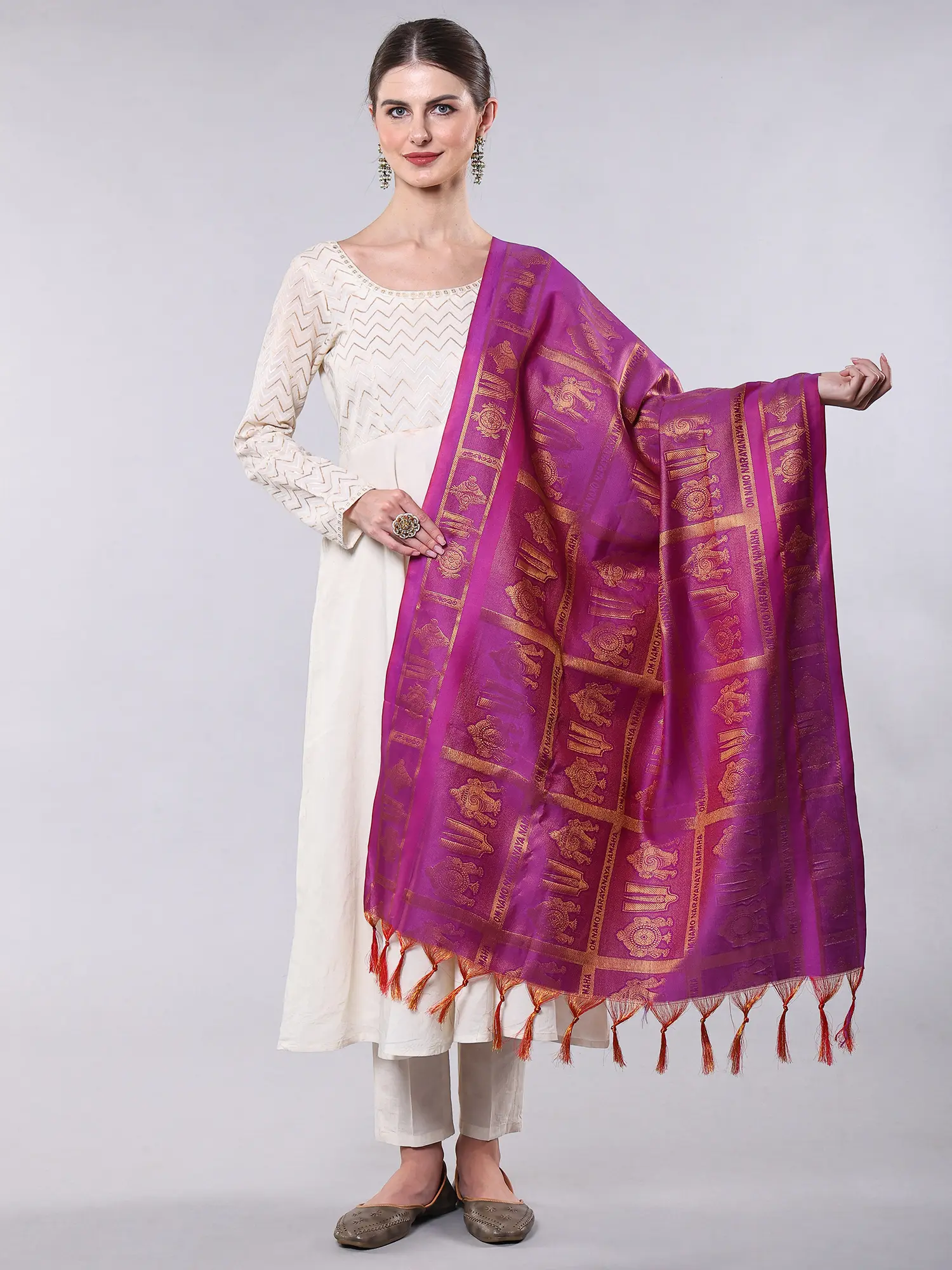 Prayer Shawl with Woven Om Namo Narayanaya Namah and Vaishnava Symbols from Tamil Nadu