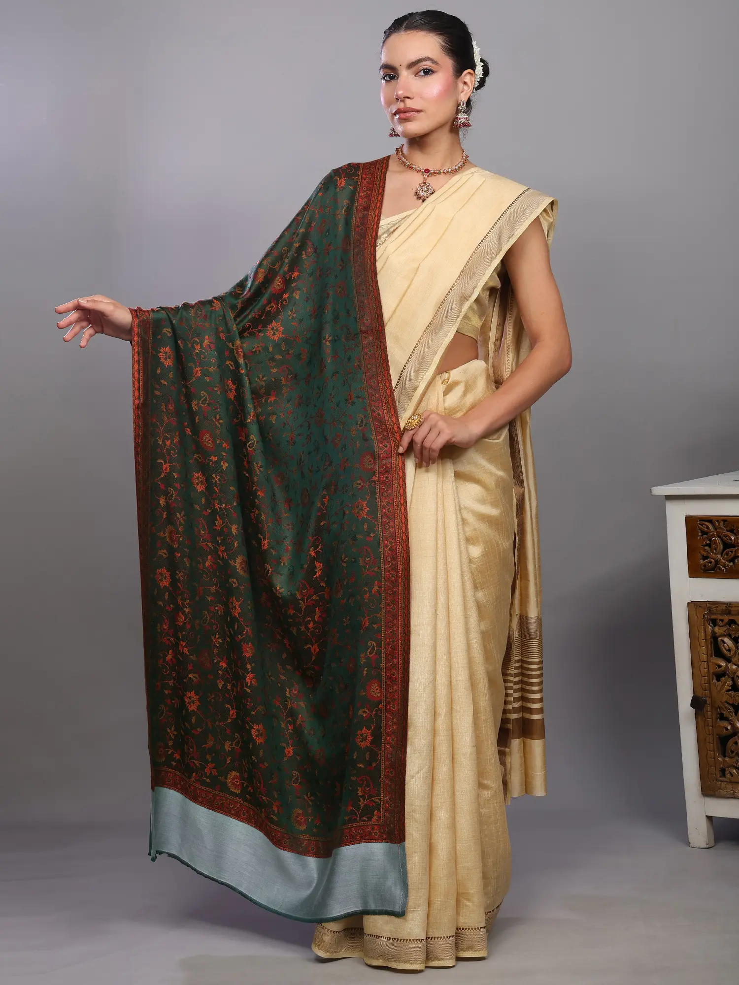 Trekking-Green Reversible Kani Jamawar Stole from Amritsar with Woven Paisleys and Floral Jaal