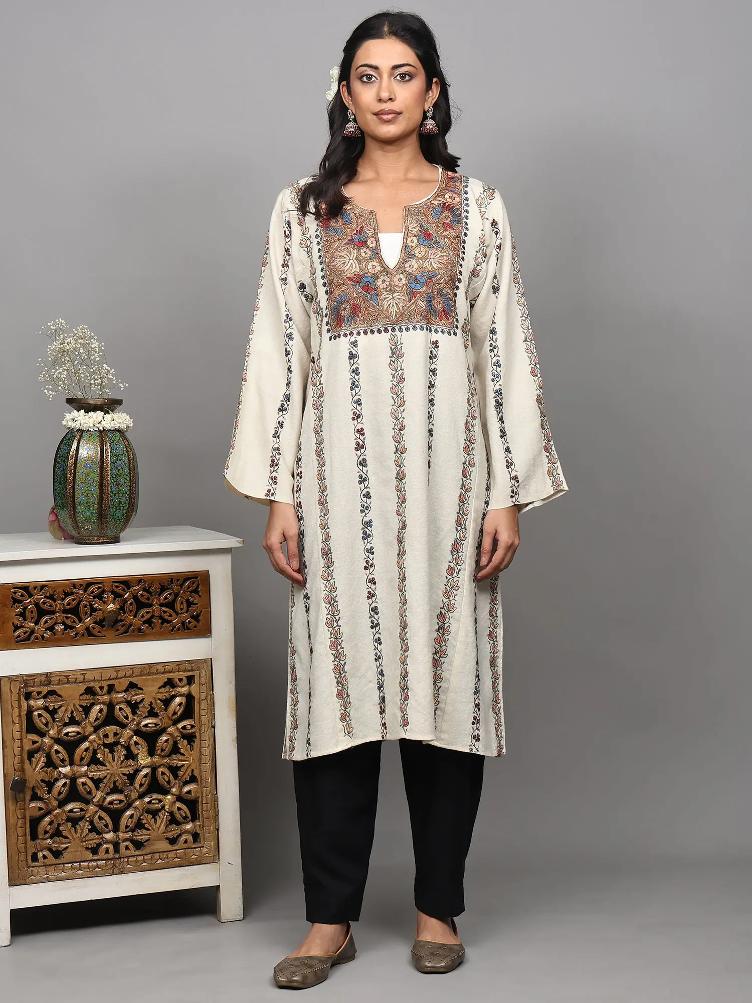 Cannoli-Cream Phiran from Kashmir with Multi Thread Embroidery on Neck and Floral Stripes