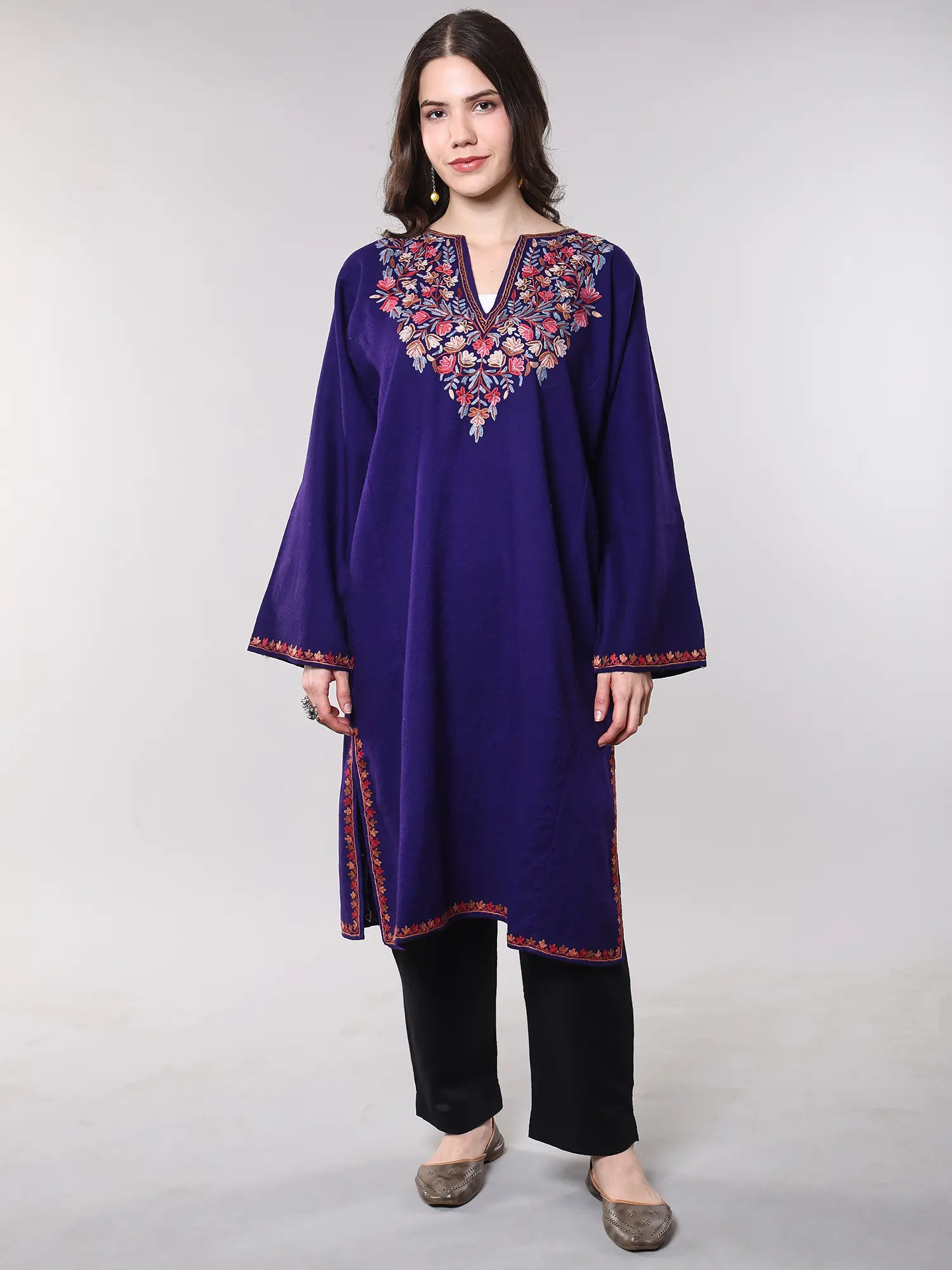 Aari Embroidered Phiran from Kashmir with Side Pockets