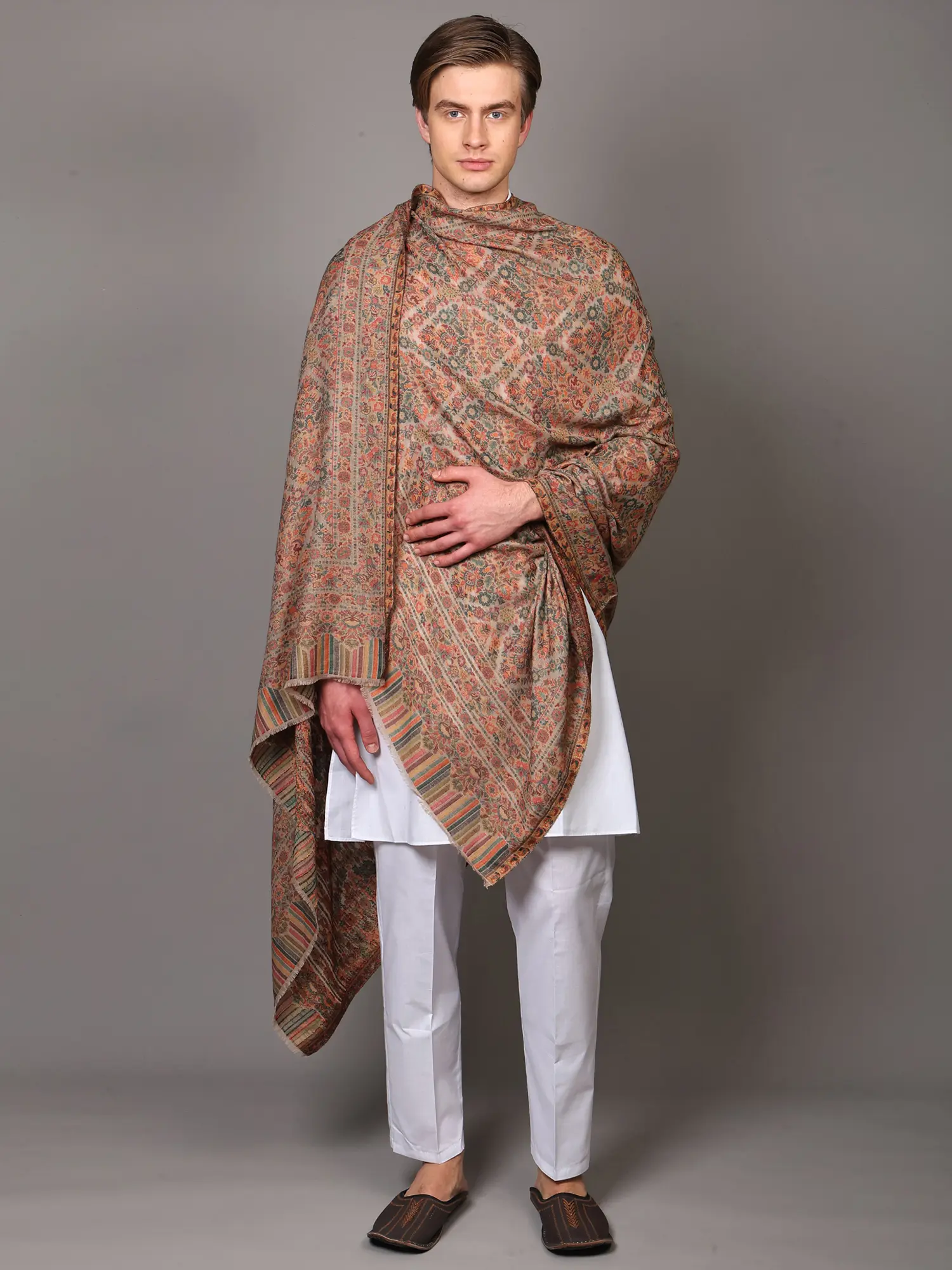 Kani Jamawar Shawl from Amritsar with Flowers Woven in Multicolor
