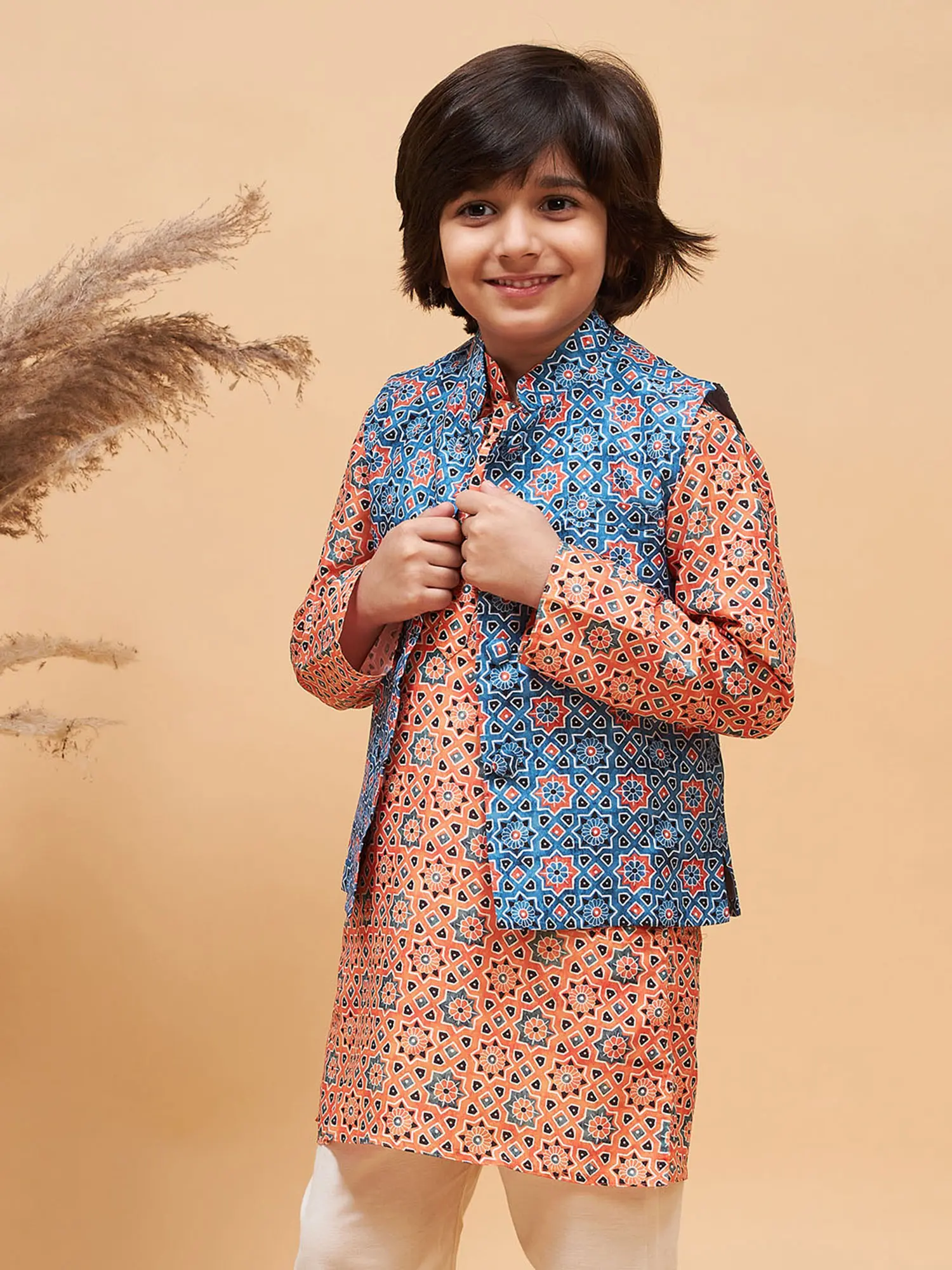 Blue Silk Blend Elegant Sleeveless Moroccan Pattern Print Modi Jacket
