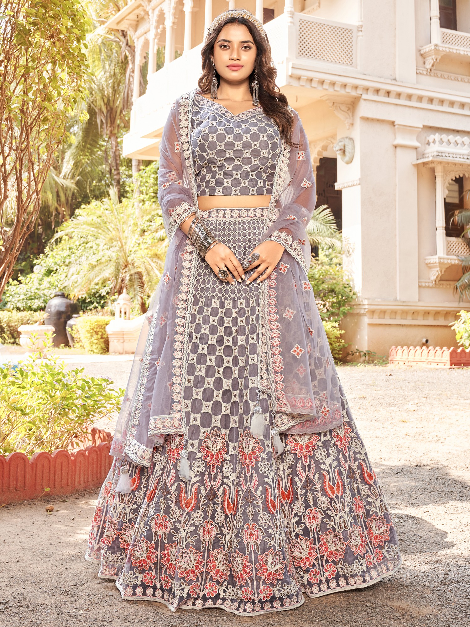 fcity.in - Women Heavy Stitching Patern With Gorgeous Handwork Stiched  Lehenga