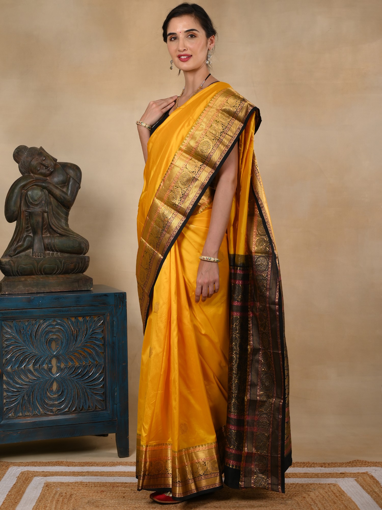 Oil Black Kanjivaram Soft Woven Silk Saree – Ranjvani
