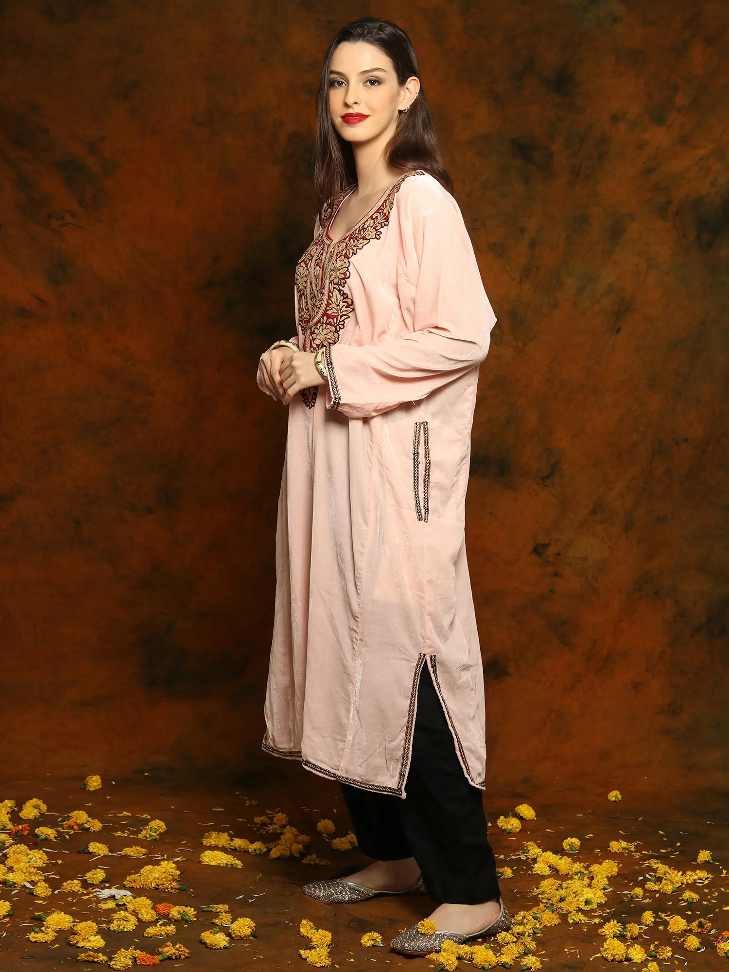 Kashmiri Baby Pink Silk Phiran with Paisley Aari Embroidery, alternate view