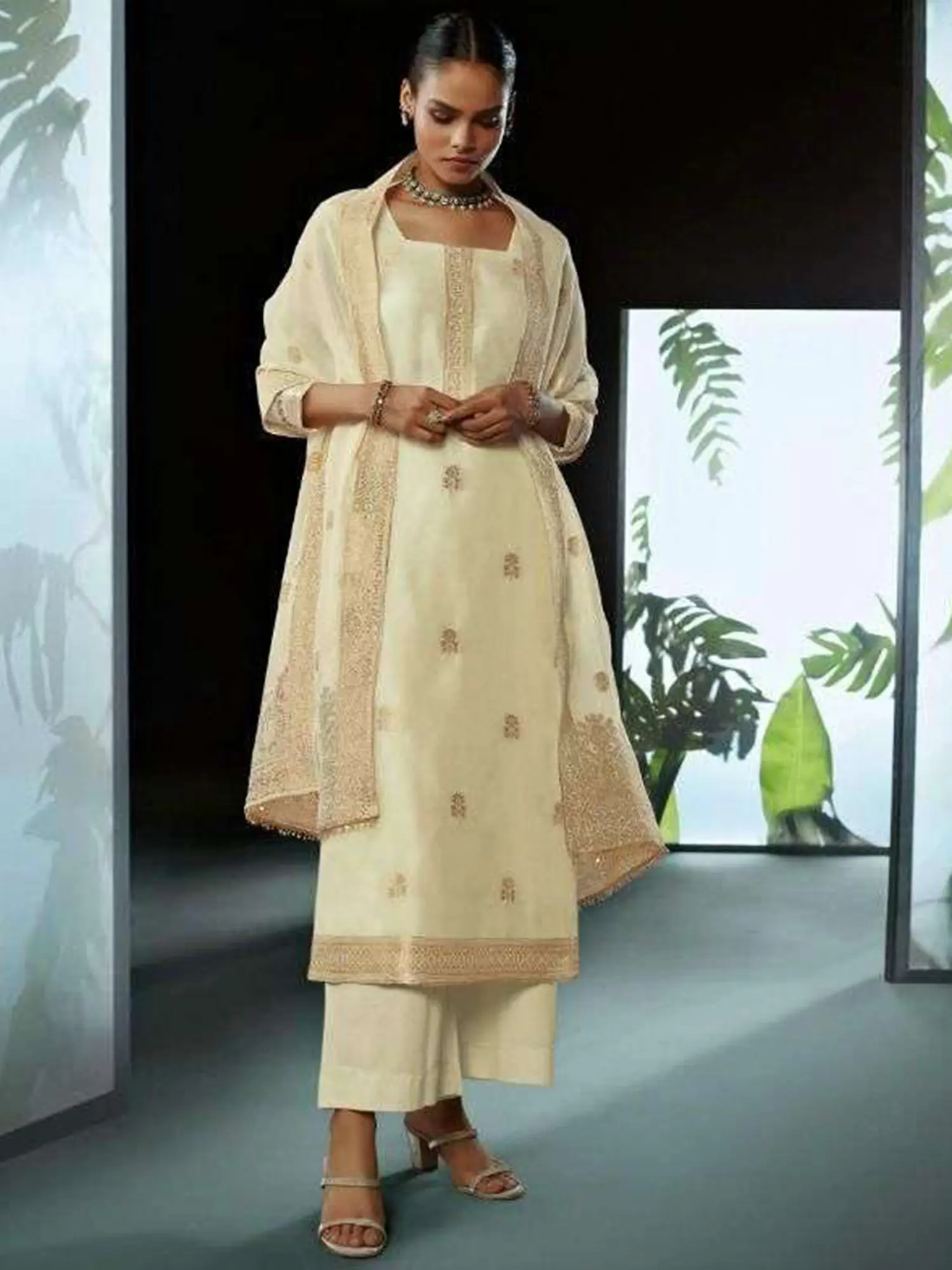 Afterglow Floral Zari Woven Organza Kameez with Cotton Salwar and Dupatta