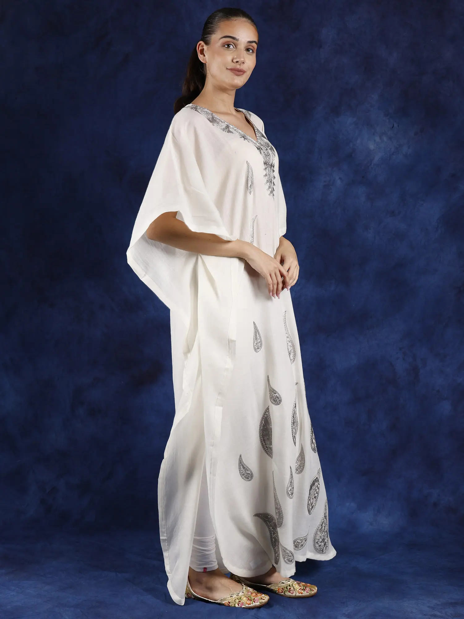 Cannoli-Cream Pure Wool Long Kaftan from Kashmir with Paisley Motifs Aari Embroidery, alternate view