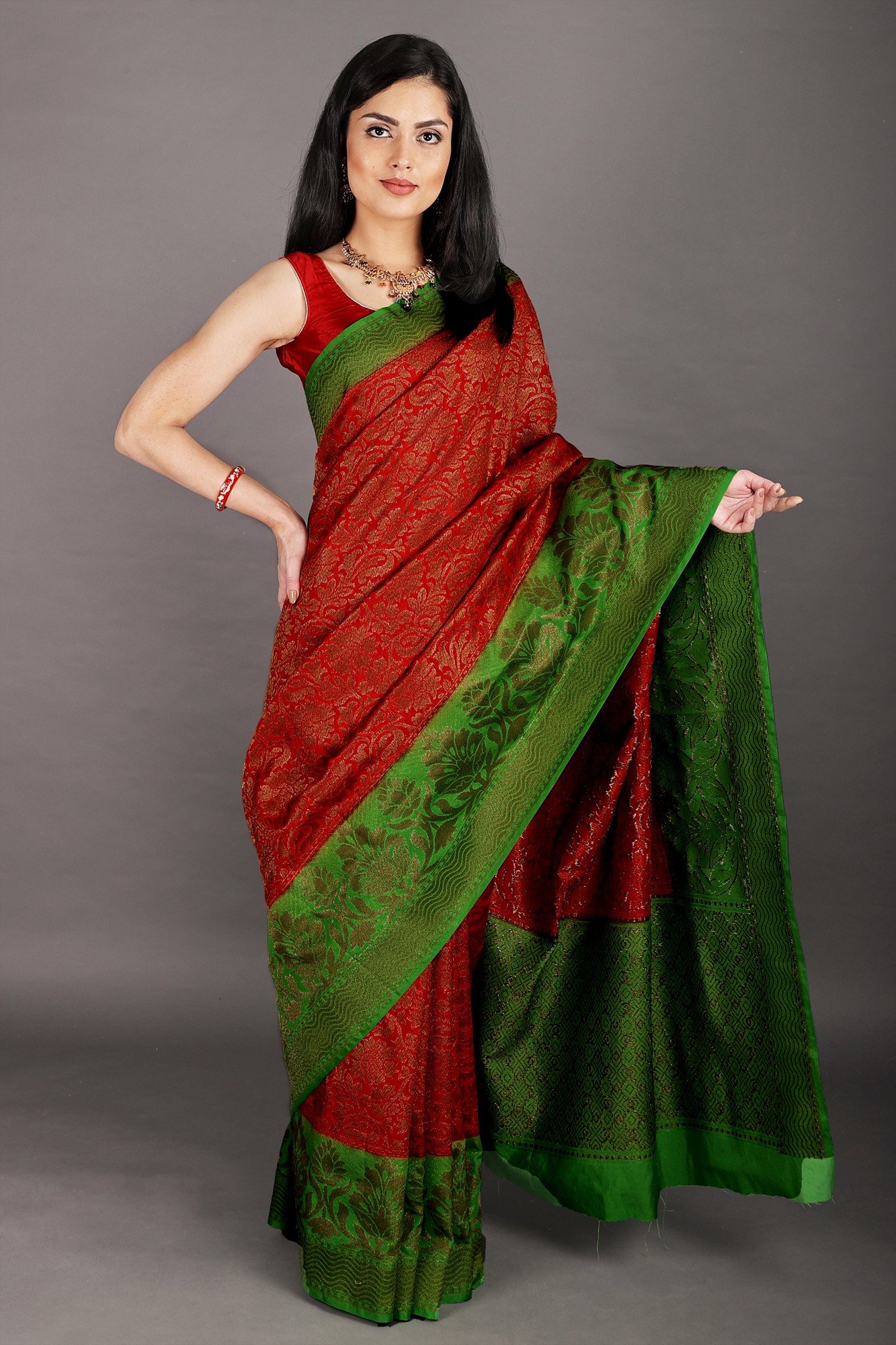 Banarasi Saree With Zari Pallu And Border