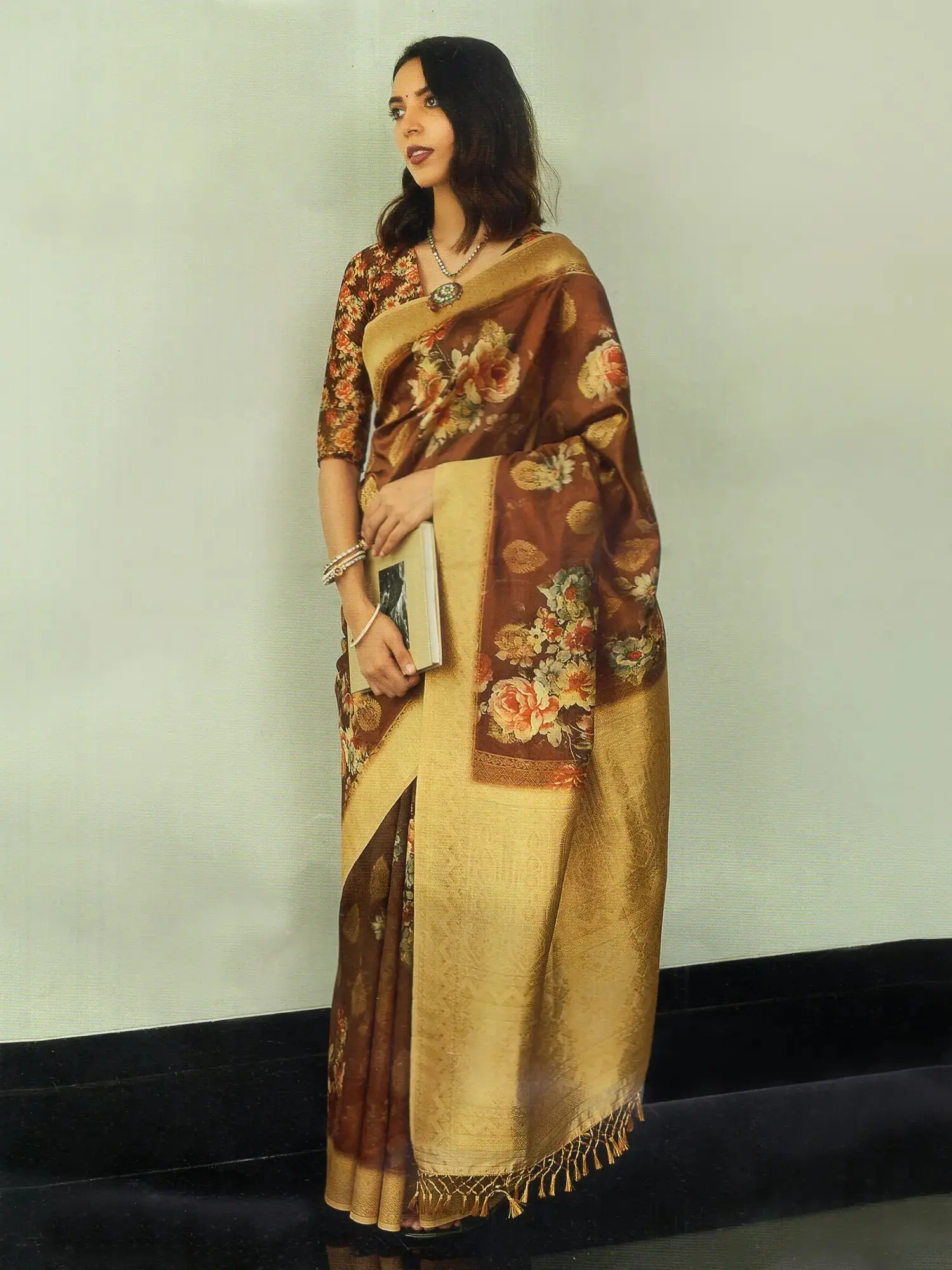 Digital Floral Print Organza Saree With Brocade Border And Aanchal