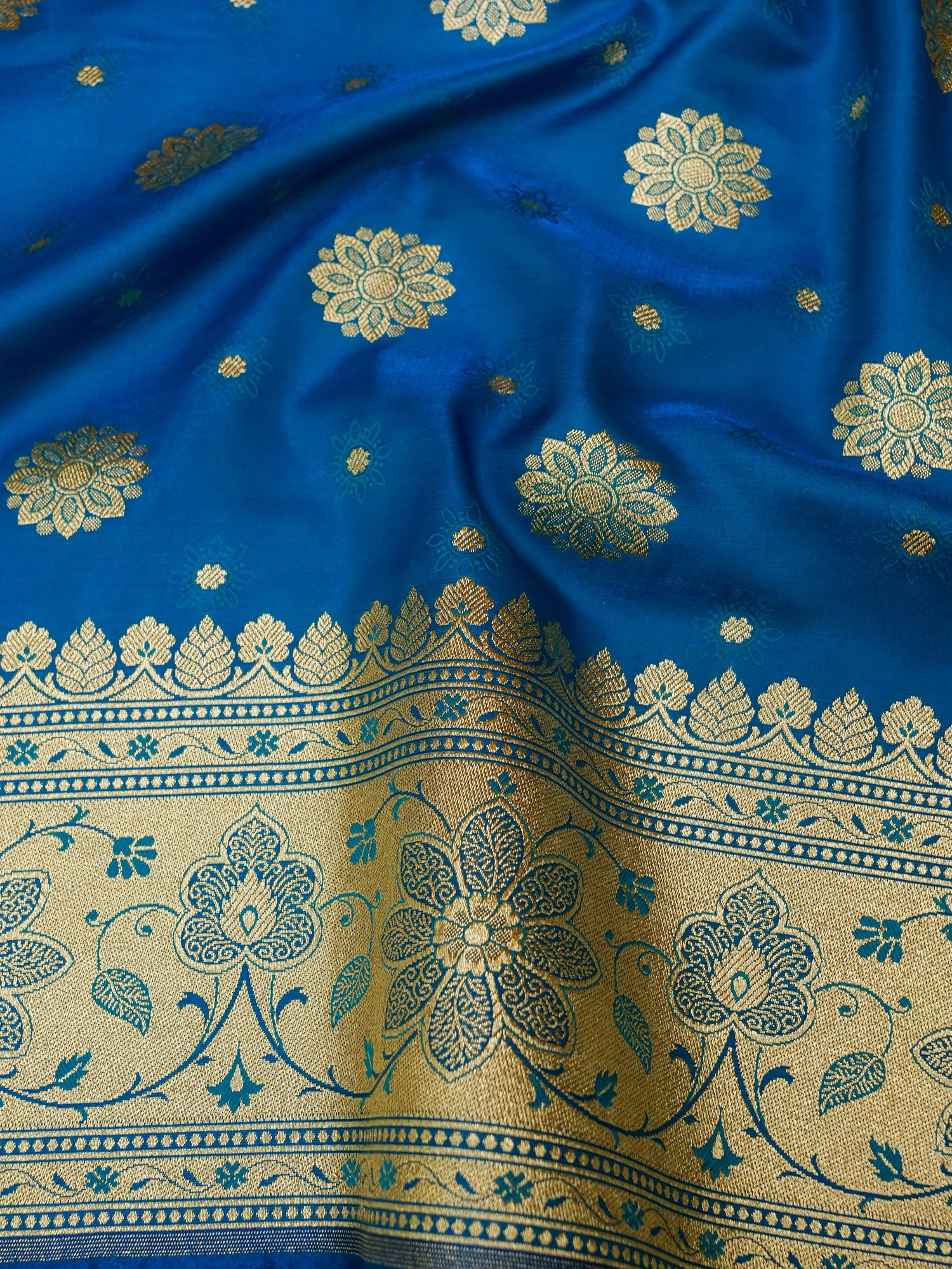 RoyalBlue Banarasi Art Silk Saree With Self Buta And Brocaded Floral