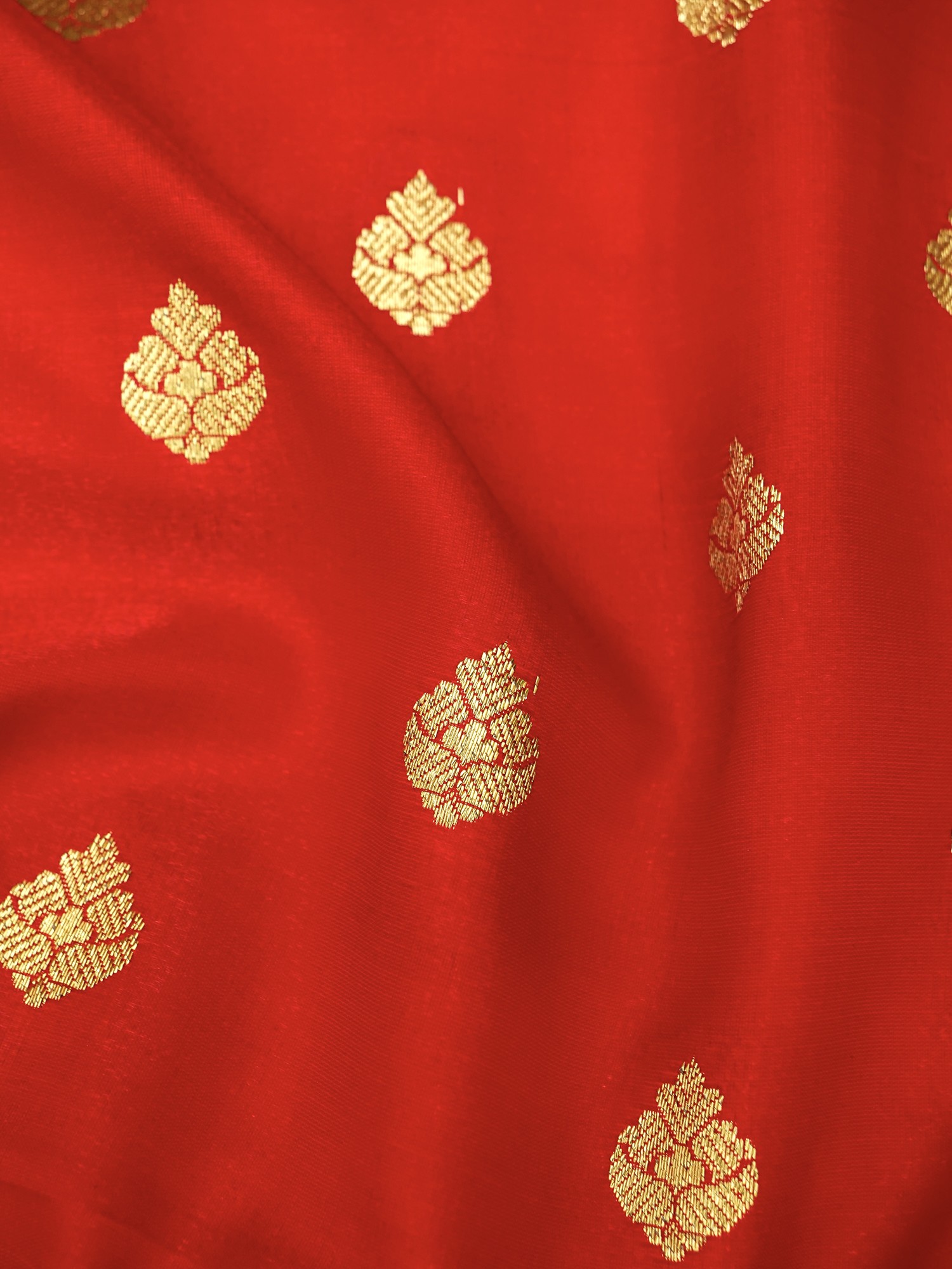 Banarasi Art Silk Saree With AllOver Brocaded Buta And Paisley Floral Motif On Border Exotic