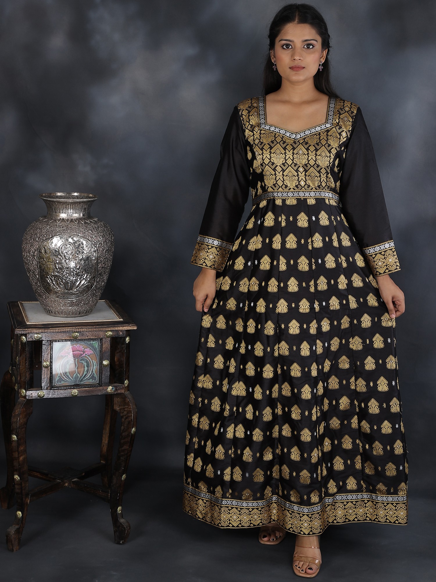 PINK BANDHANI ANARKALI SUIT SET | Anarkali dress pattern, Indian dresses,  Indian fashion