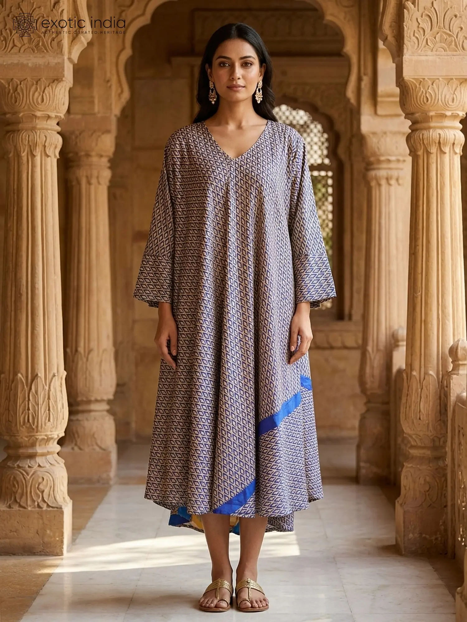 Proud-Peacock Vintage Maxi Dress with Printed Paisley