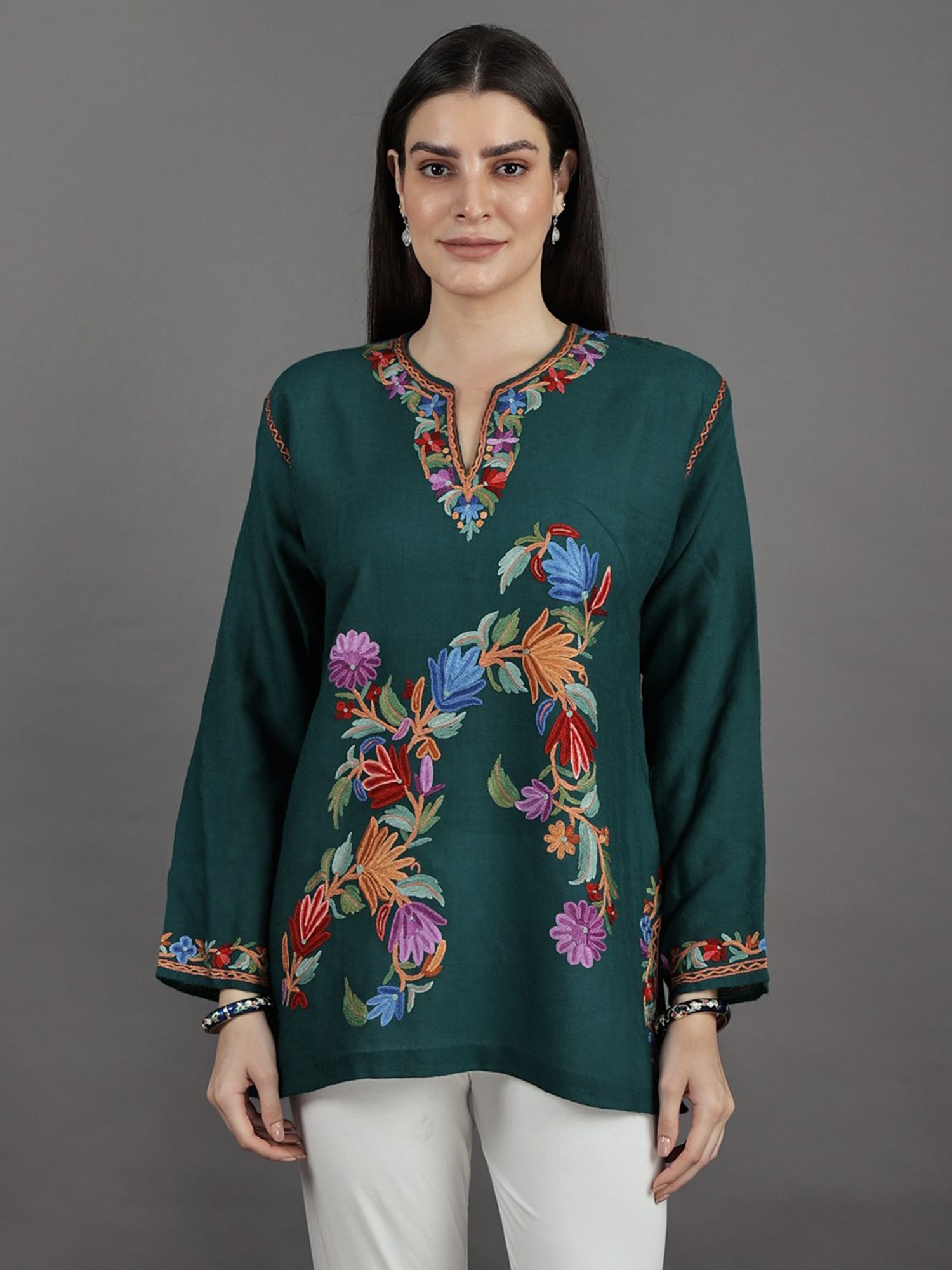 Lakshita Women Grey & Gold-Toned Ethnic Motifs Embroidered Woolen Kurti  Price in India, Full Specifications & Offers | DTashion.com