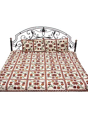 Peach Bedspread from Pilkhuwa with Printed Flowers