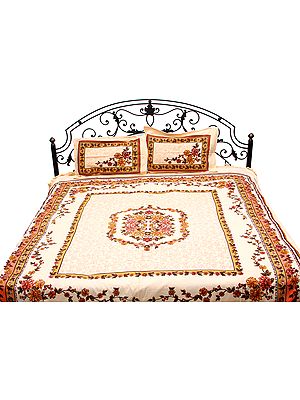 Peach Bedspread From Pilkhuwa with Printed Flowers