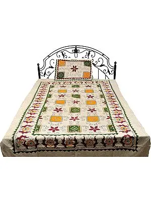 Beige Single-Bed Bedspread from pilkhuwa with Printed Flowers