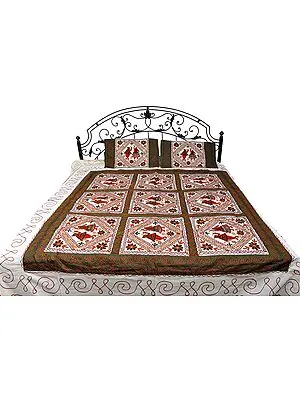 Ivory Gujarati Bedspread with Embroidered Dandiya Raas Dance