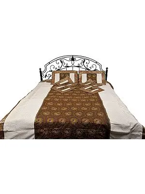 Seven-Piece Banarasi Bedspread with Embroidered Flowers and Brocade Border