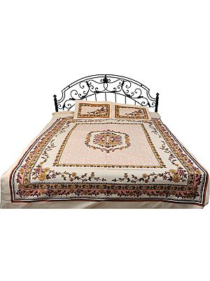 Apricot Illusion Bedspread from Pilkhuwa with Printed Bunch of Flowers