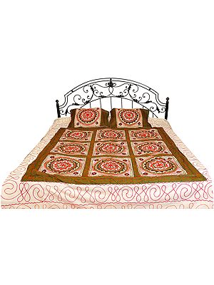 Antique-White and Green Bedspread from Gujarat with Embroidered Flowers and Sequins
