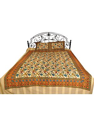 Bedsheet from Pilkhuwa with Printed Flowers and Stripes