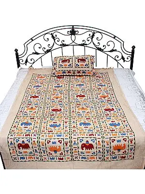 Bleached-Sand Gujarati Single-Bed Bedspread with Printed Stylized Elephants
