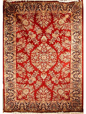 Red and Blue Oriental Carpet with Sarook Design