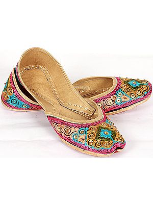 Fancy Jootis with Multi-Color Threadwork