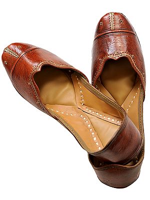 Friar-Brown Plain Jooties with Threadwork