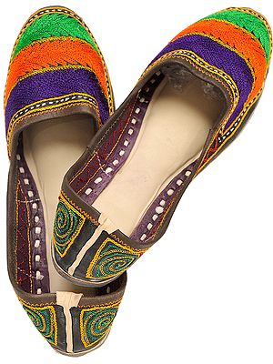 Tri-Color Aari Embroidered Jootis from Punjab