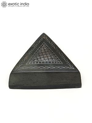 2" Small Triangle Shaped Bidri Box | Gunmetal with Real Silver